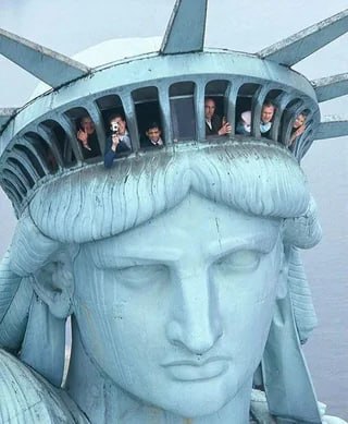 自由女神像的皇冠是 20 世纪 80 年代的热门旅游目的地