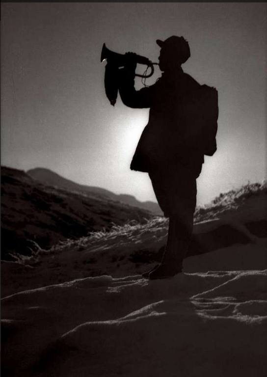抗日戰爭期間的中國八路軍號手，1942